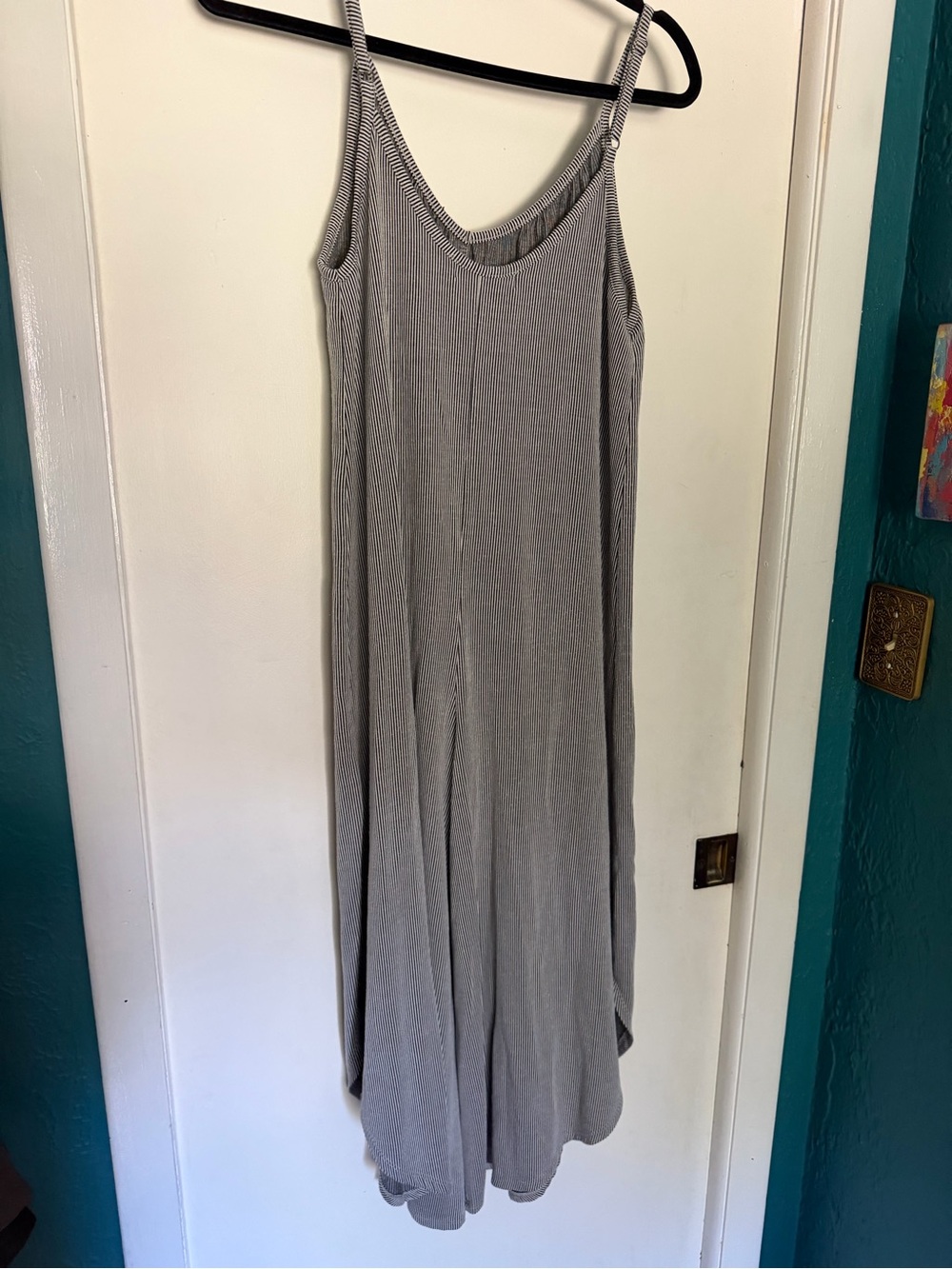 Carly Jean Los Angeles Silver Gray Sleeveless Wide-Leg Jumpsuit - Picture 3 of 3